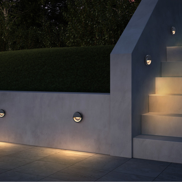 Heket Outdoor Step Floor Lamp