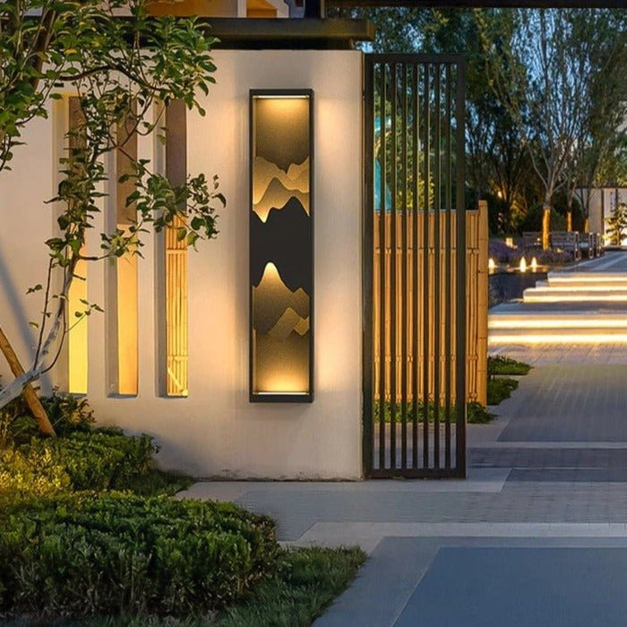 Aeternus Outdoor Wall Lamp