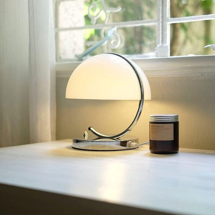 Beautiful Nostal Table Lamp