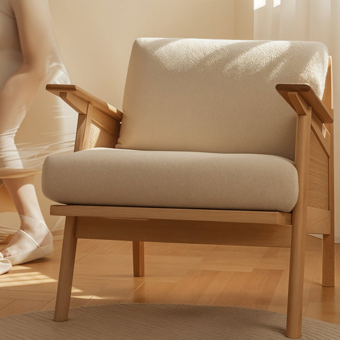 Minimalist Utula Accent Chair