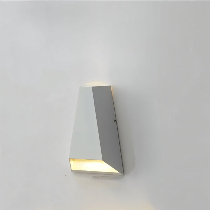 Uzze Outdoor Wall Lamp - Residence Supply